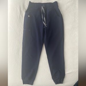 Figs women’s navy zamora high waisted petite jogger scrub pants size S!!